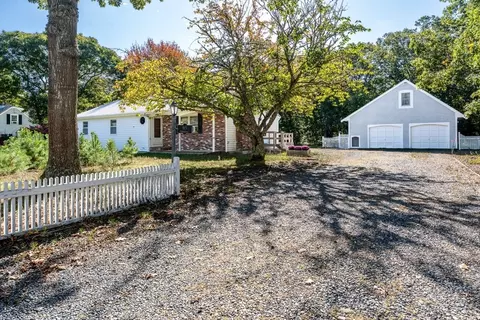115 Sparrowhawk Ln, Eastham, MA 02642