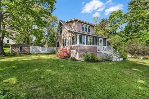 296 N Main St, Cohasset, MA 02025