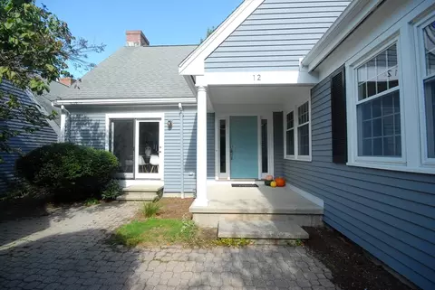 12 Mitchell Grant Way #12, Bedford, MA 01730