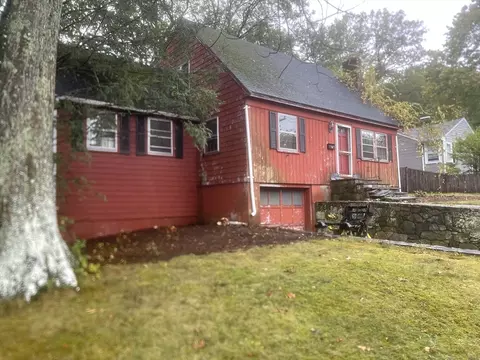 31 Linda Ave, Framingham, MA 01701