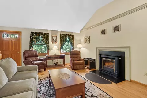 54 Cummings Rd, Ware, MA 01082 photo 14