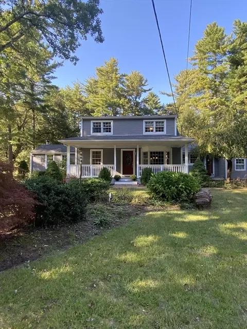 212 Feeding Hills Rd, Southwick, MA 01077