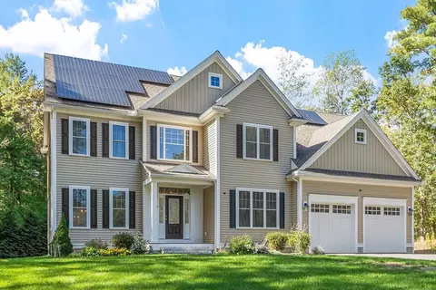 37 Hosmer St, Acton, MA 01720