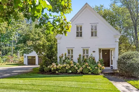 1088 Main St, Hingham, MA 02043