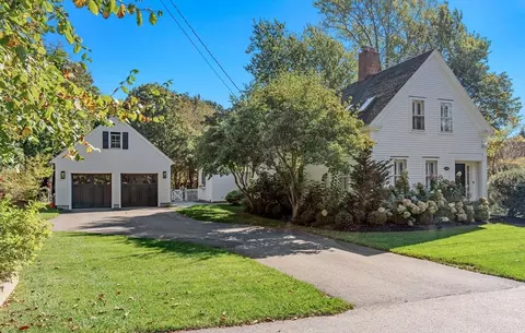 1088 Main St, Hingham, MA 02043 photo 2