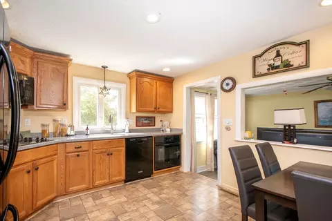 55 Christopher Dr, Milton, MA 02186 photo 7