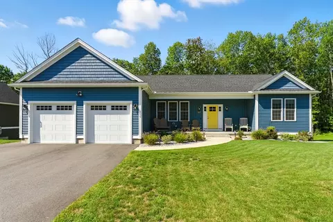25 Sycamore Cir, Belchertown, MA 01007
