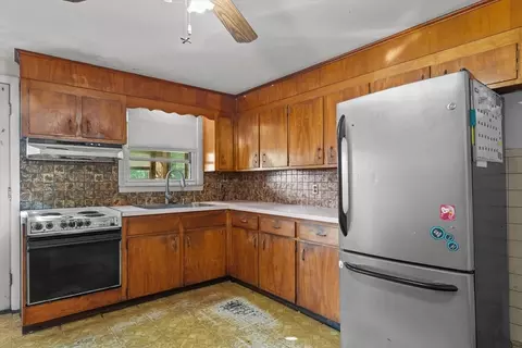 Kitchen - 46 Staaf Rd, Saugus, MA 01906 photo 1 of 2