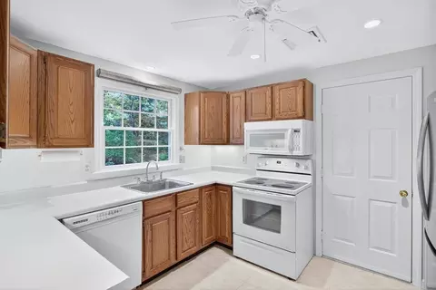 98 Bay Ln, Centerville, MA 02632 photo 10