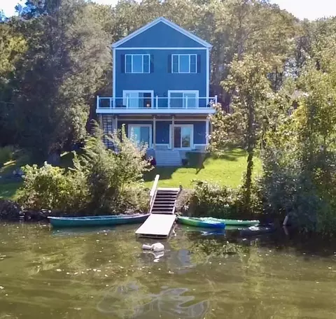 38 Stevens Park Rd, Charlton, MA 01507