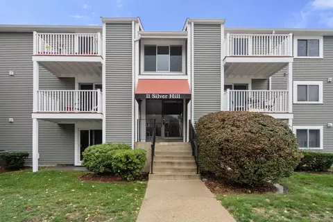 11 Silver Hill Ln #11, Natick, MA 01760