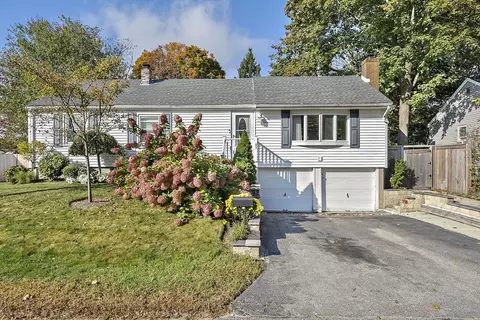 63 Rice St, Abington, MA 02351