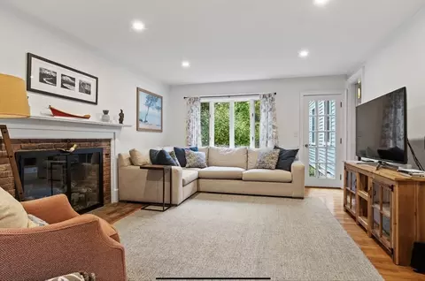 45 Walnut Rd, Hamilton, MA 01982 photo 12