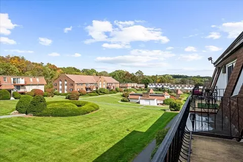 26 Williamsburg Ct #22, Shrewsbury, MA 01545