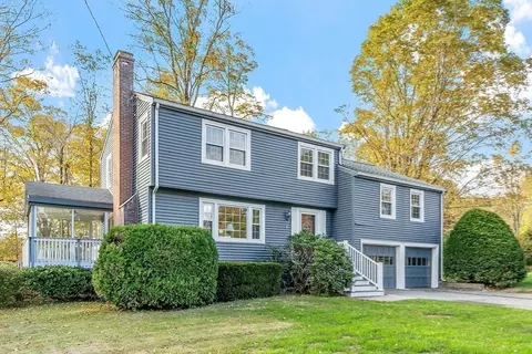 17 Cherry Ridge Rd, Acton, MA 01720