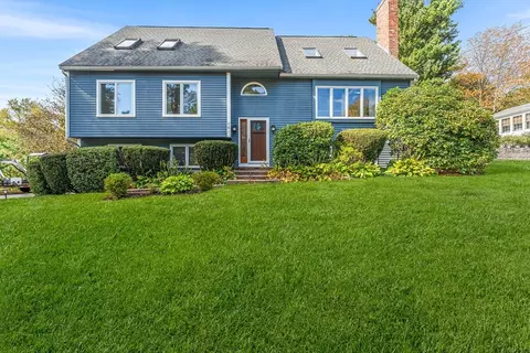 281 Whitney St, Northborough, MA 01532