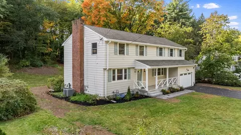 15 Rolling Ln, Wayland, MA 01778