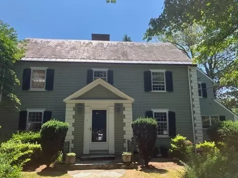 3 Glenoe Rd, Brookline, MA 02467