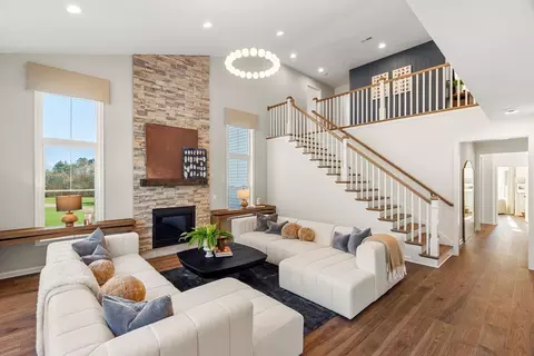24 Lloyd Cir #34, Norton, MA 02766