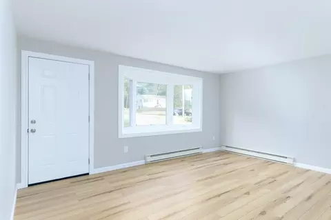 Living - 25 Westbrook Ave, Ware, MA 01082 photo 3 of 4