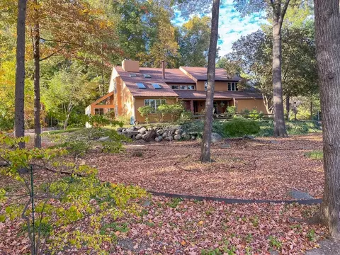 243 Spring St, Shrewsbury, MA 01545