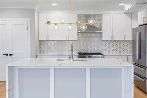30 Dighton #3, Boston, MA 02135