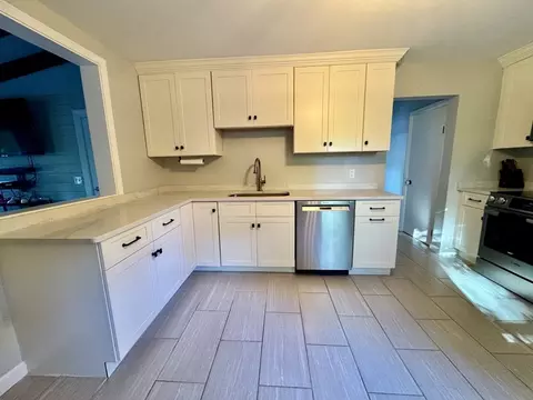 439 Archer St, Fall River, MA 02720 photo 10