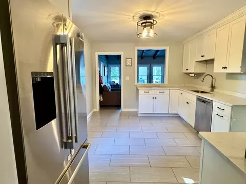 439 Archer St, Fall River, MA 02720 photo 9