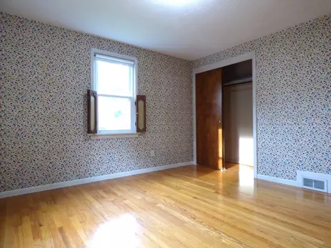 96 Winding Ln, Springfield, MA 01118 photo 16