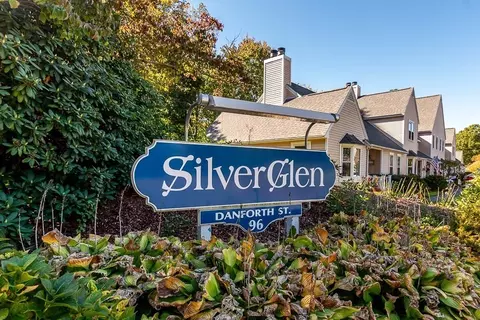 96 Danforth St #25, Taunton, MA 02780