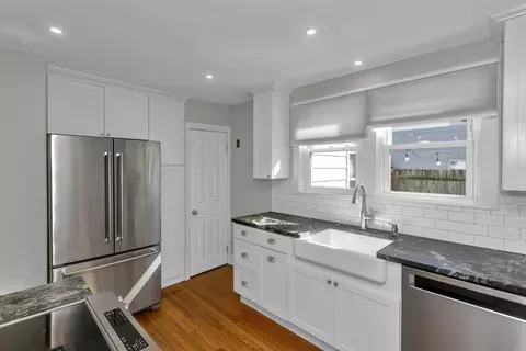 274 Abbott St, Springfield, MA 01118 photo 12