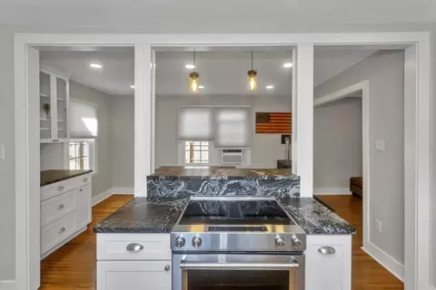 274 Abbott St, Springfield, MA 01118 photo 14