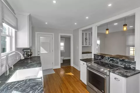 274 Abbott St, Springfield, MA 01118 photo 8