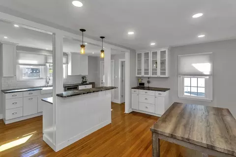 274 Abbott St, Springfield, MA 01118 photo 16