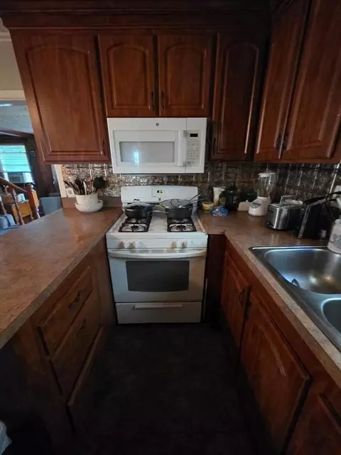 82 Montaup, Fall River, MA 02724 photo 15