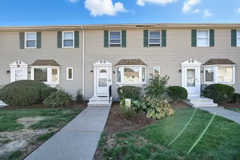 55 Pleasant St #4, Granby, MA 01033