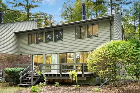 601 Old Stone Brk #601, Acton, MA 01718