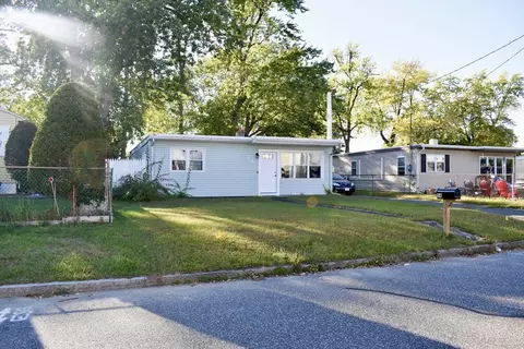 34 Wallace St, Springfield, MA 01119 photo 6
