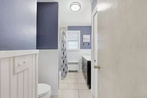 Bath - 20 Connolly St, Springfield, MA 01151 photo 2 of 3