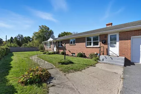 Exterior - 20 Connolly St, Springfield, MA 01151 photo 4 of 11