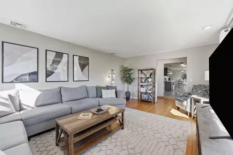 Living - 20 Connolly St, Springfield, MA 01151 photo 3 of 4