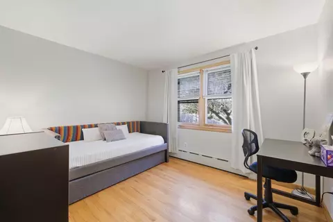 Bedroom - 20 Connolly St, Springfield, MA 01151 photo 2 of 3
