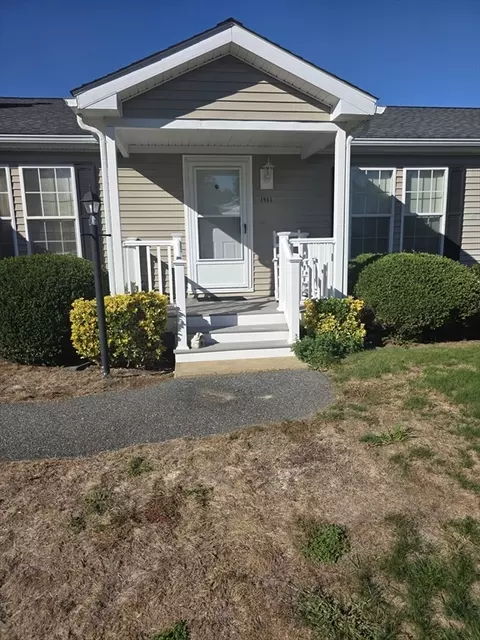 1901 Pheasant Ln, Middleboro, MA 02346