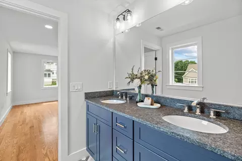 Bath - 7 Avery St, Needham, MA 02494 photo 4 of 4
