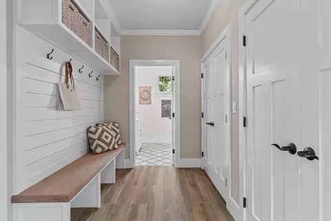 Entry Way - 7 Avery St, Needham, MA 02494 photo 1 of 2