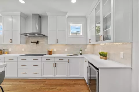 Kitchen - 7 Avery St, Needham, MA 02494 photo 4 of 6
