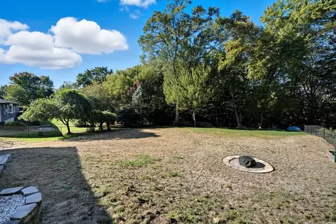 69 Fedak Dr, Chicopee, MA 01013 photo 27