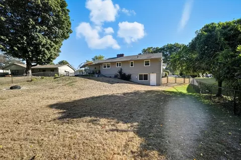 69 Fedak Dr, Chicopee, MA 01013 photo 31