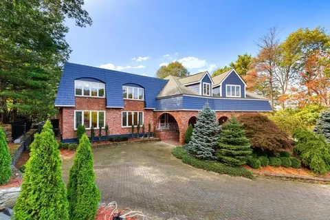 227 Walnut St, Saugus, MA 01906