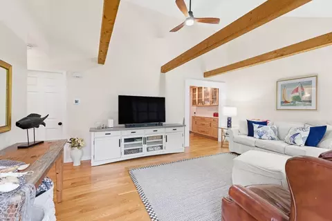 78 Seaboard, Hyannis, MA 02601